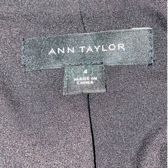 Ann Taylor Textured Blazer - Women's Size 4 - In Black - With Stretch - Picture 5 of 9